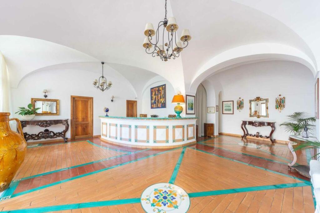 Hotel San Francesco Maiori Buitenkant foto