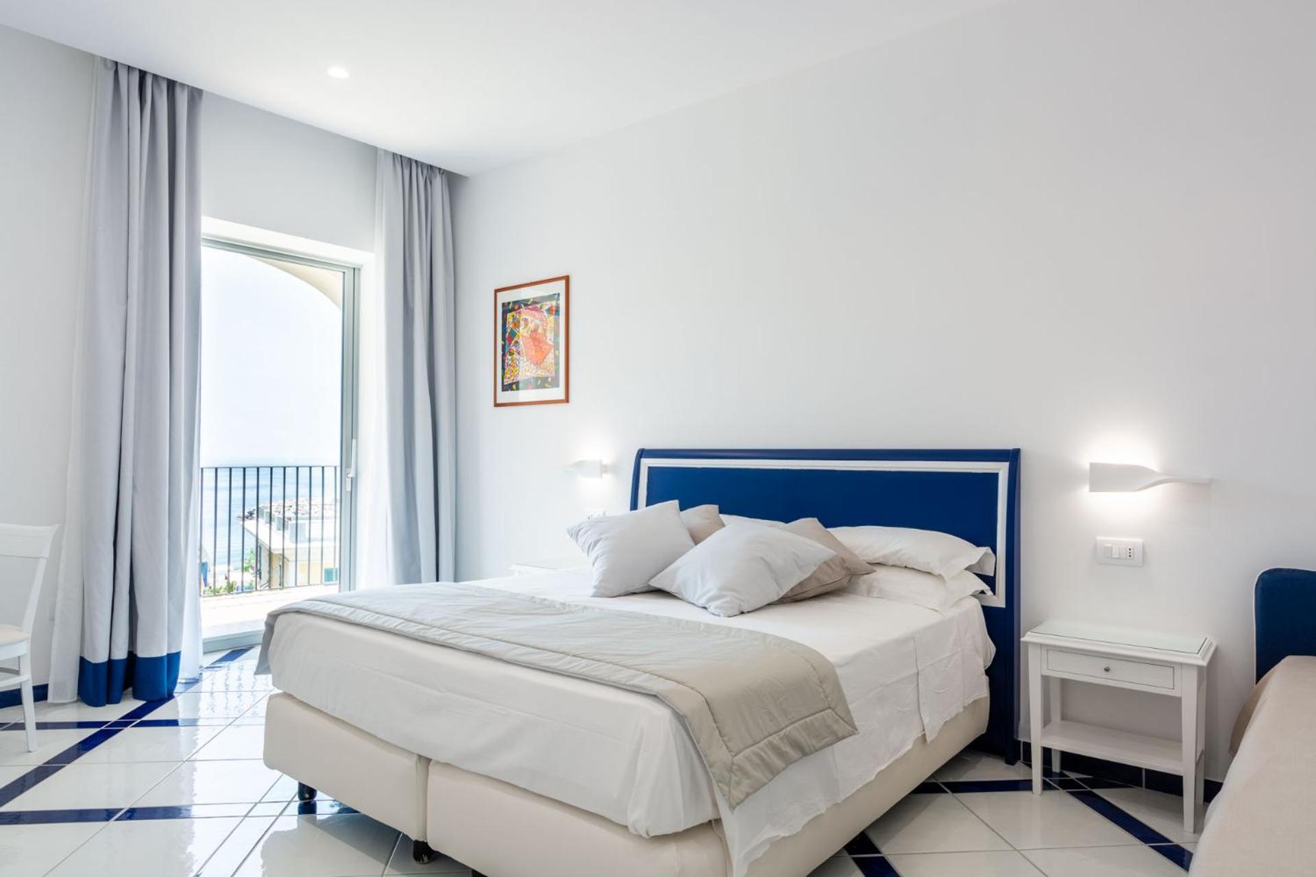 Hotel San Francesco Maiori Buitenkant foto